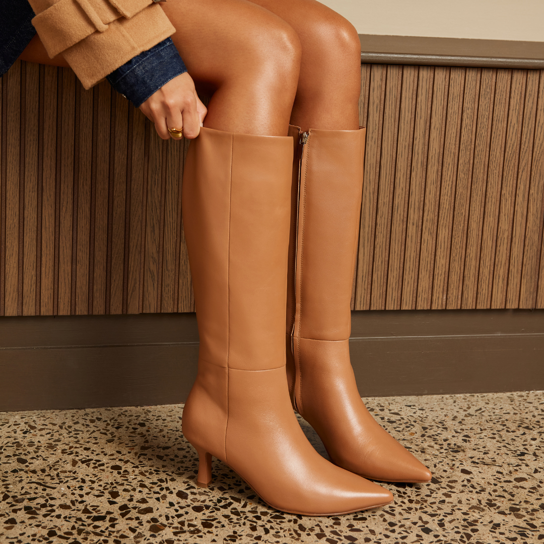 THE FIRST HIGH HEEL 新品（ザファ－スト） THE FIRST HIGH HEEL 新品（ザファ－スト） 靴