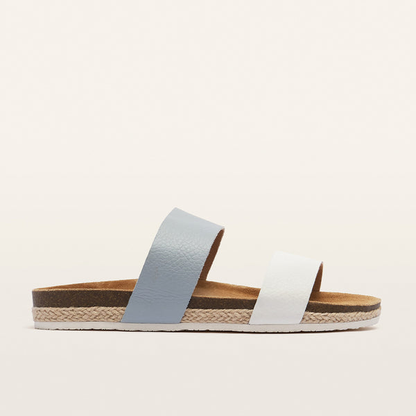 Maria III Soft White/Bluish