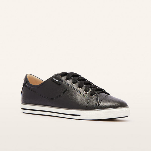 Nat III Black/White