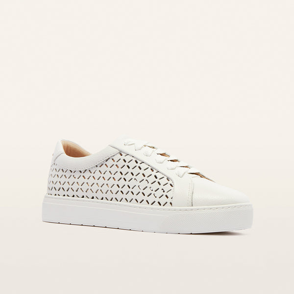 Mim V White Lattice