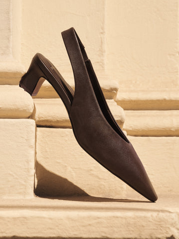 <p><em>Heels</em></p>