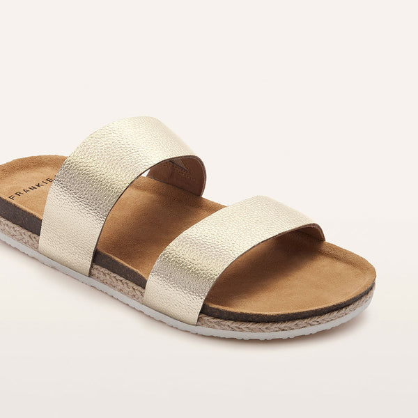 Maria III White Gold Pebbled