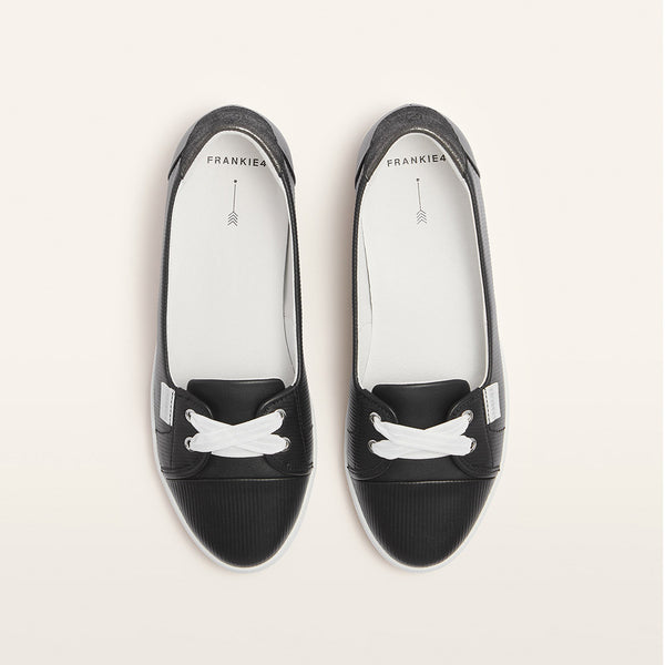 Hannah III Black Emboss