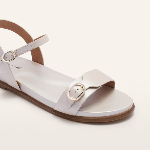 Bree Warm Pearl Tumbled
