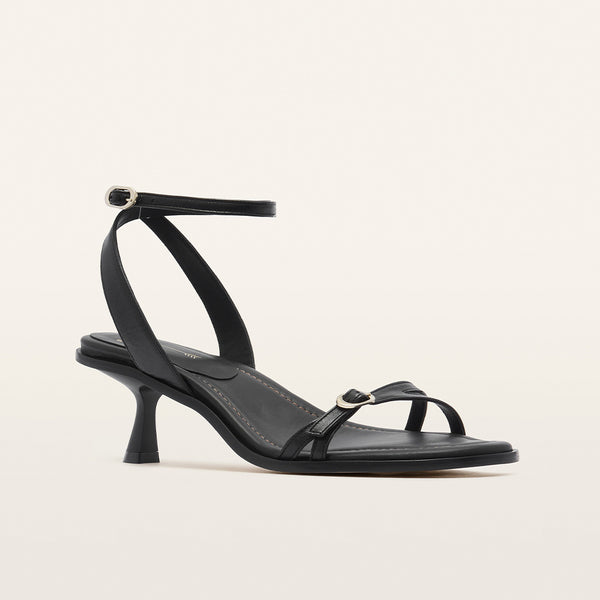 Jolie Black