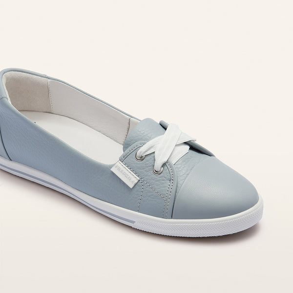 Hannah III Bluish Tumbled