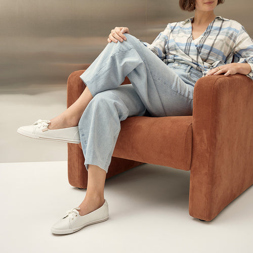 Hannah III White Tumbled