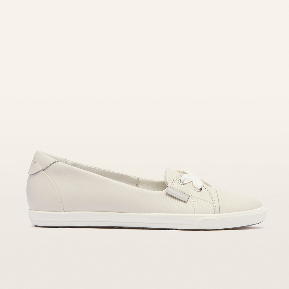 Hannah III Chalk Emboss Women's Casual Flat | FRANKIE4