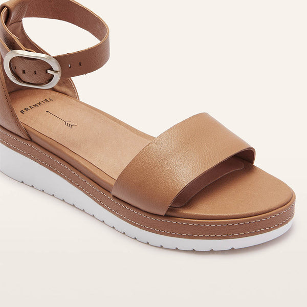 Skye Soft Tan Tumbled