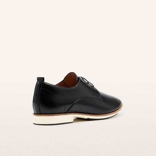 Olivia III Black