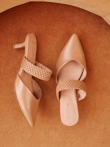 <p><em>Heels</em></p>
