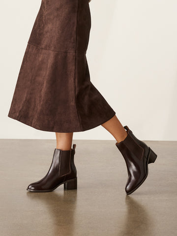 <p><em>Boots</em></p>
