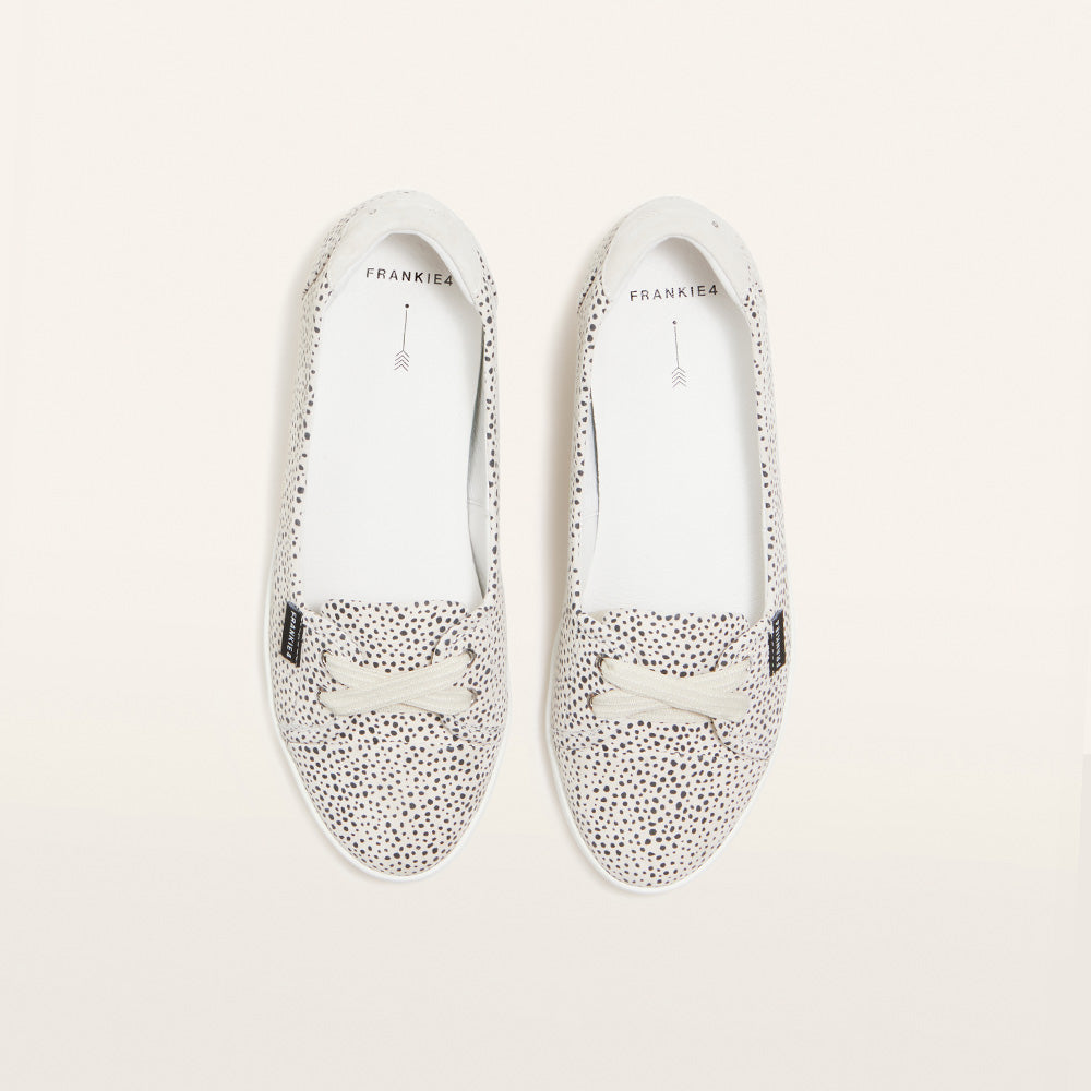 hannahページ Hannah III White Punched Women's Casual Flat | FRANKIE4