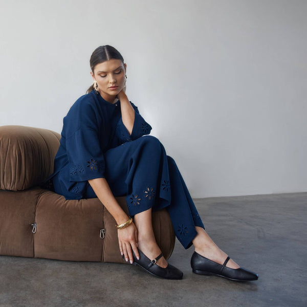 Hepburn Black Tumbled