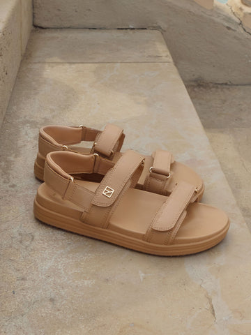<p><em>Sandals</em></p>