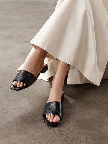 <p><em>Slides</em></p>
