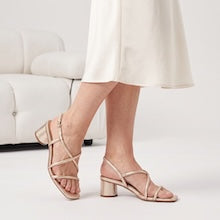 <p>Heels</p>